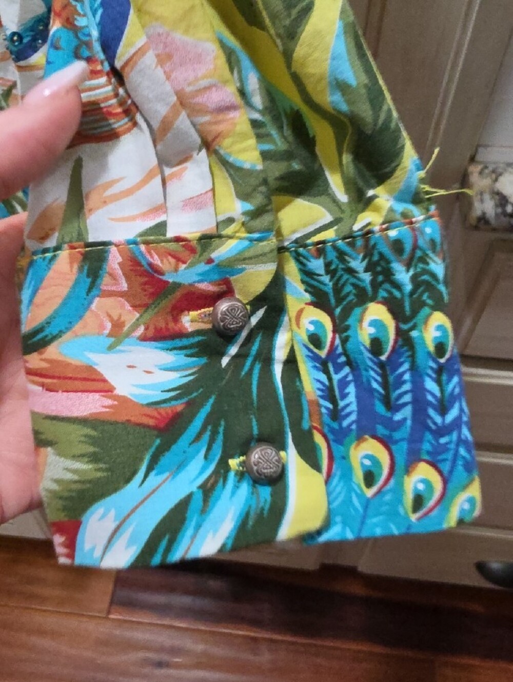 Aratta Silent Journey Women Open Front Floral Peacock Birds Kimono Carnigan - Picture 3 of 12